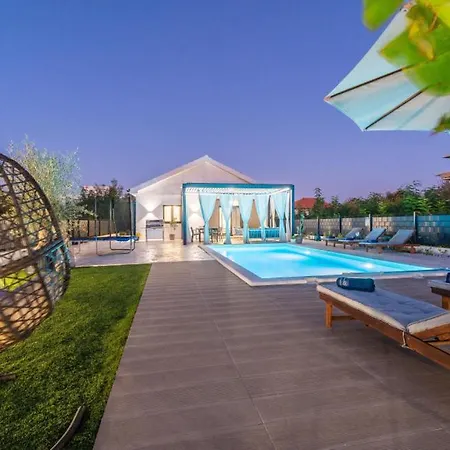 Villa Rafaelo - Privlaka By Guide *